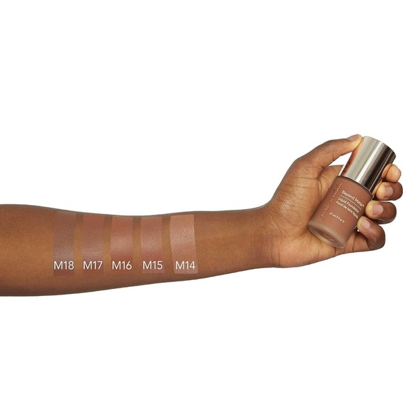 Jane iredale Beyond Matte 3-in-1 Liquid Foundation Lightweight Coverage - Picture 4 of 5